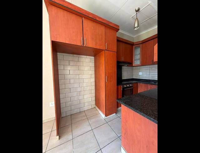 3 BEDROOM PROPERTY TO RENT IN ELSPARK